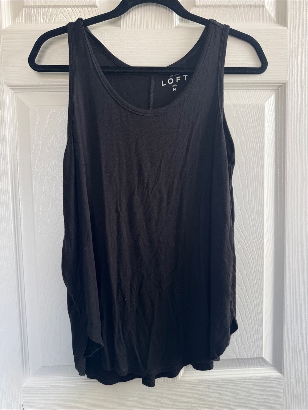 LOFT Black Tank Top - Scoop Neck Women's Layering Tank - Size medium
